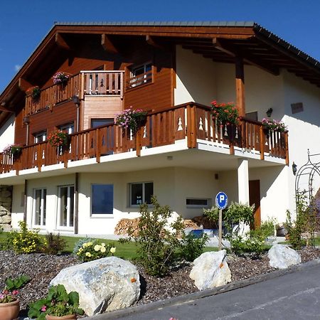 Bed and Breakfast Chalet Des Alpes Crans-Montana Exterior foto