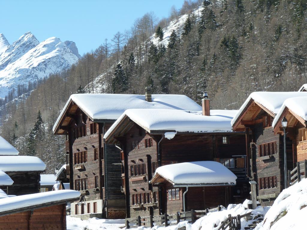 Bed and Breakfast Chalet Des Alpes Crans-Montana Exterior foto