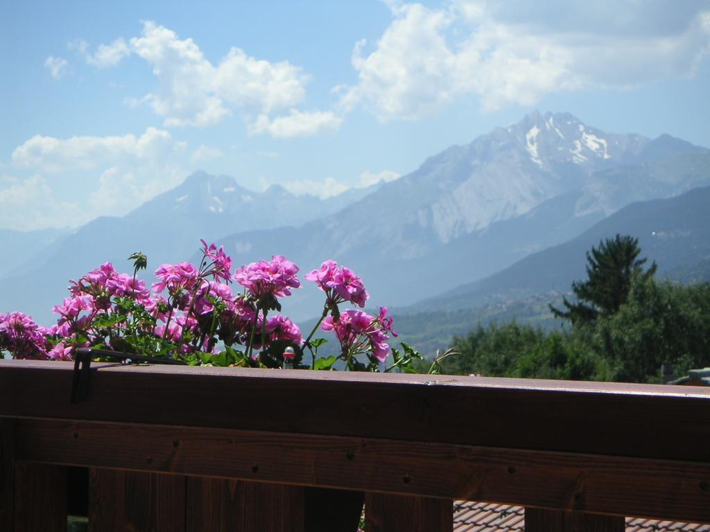 Bed and Breakfast Chalet Des Alpes Crans-Montana Exterior foto